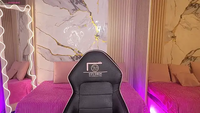 penelope tay1 online show from April 16, 3:29 am