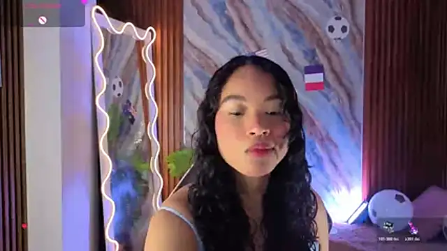 Snapshot of penelope_tay1 chatting on June 19, 3:45 am penelope tay1 online show from June 19, 3:45 am