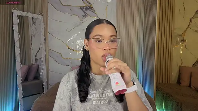 penelope tay1 online show from April 17, 3:42 am