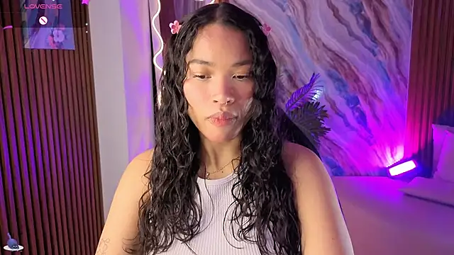 penelope tay1 online show from May 4, 3:32 am