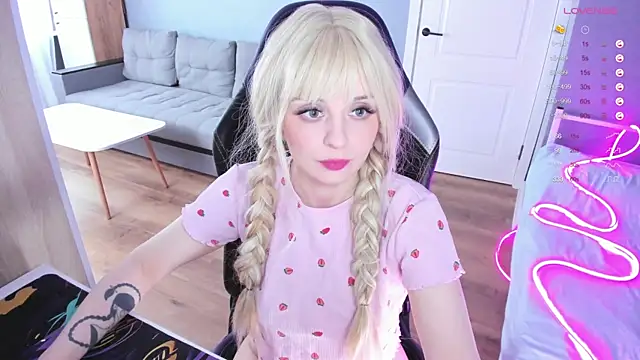 Amy honey angel online show from April 7, 9:44 am