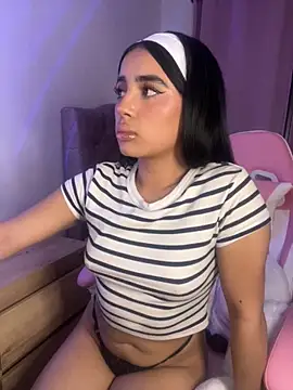 Emily-14 online show from November 13, 4:49 am