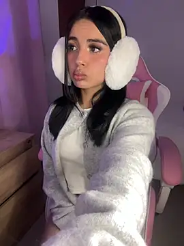 Emily-14 online show from January 14, 4:38 am