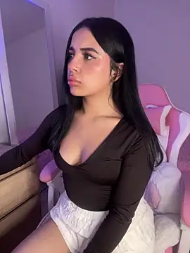 Emily-14 online show from March 29, 6:04 am