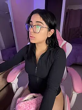 Emily-14 online show from May 5, 6:27 am