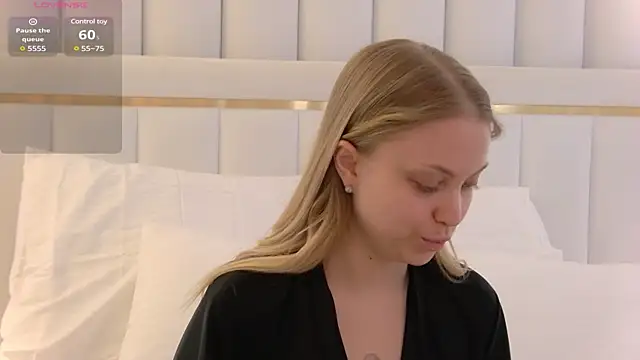 DorisHell online show from March 4, 6:07 pm