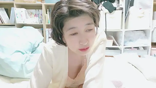 Snapshot of morikawa_sayaka chatting on May 5, 1:03 pm morikawa sayaka online show from May 5, 1:03 pm