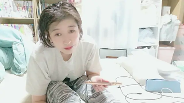 Snapshot of morikawa_sayaka chatting on June 1, 1:00 pm morikawa sayaka online show from June 1, 1:00 pm