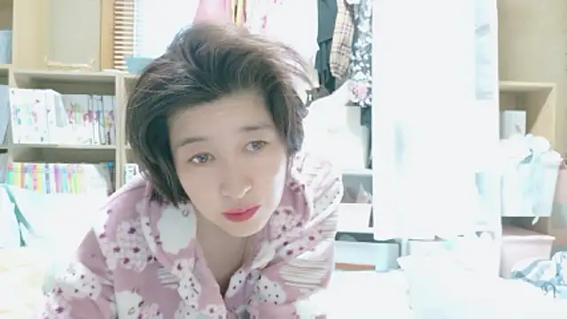 Snapshot of morikawa_sayaka chatting on May 18, 11:20 pm morikawa sayaka online show from May 18, 11:20 pm