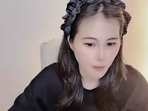 Snapshot of Serein_ chatting on April 3, 12:44 pm Serein online show from April 3, 12:44 pm