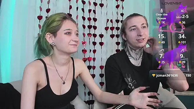 Snapshot of Milten-Trish chatting on March 10, 3:45 am Milten-Trish online show from March 10, 3:45 am