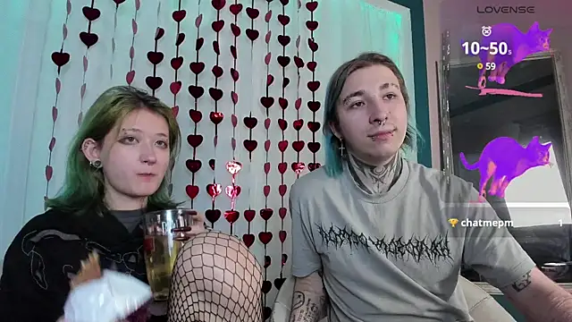 Snapshot of Milten-Trish chatting on March 13, 6:48 am Milten-Trish online show from March 13, 6:48 am