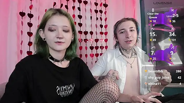 Snapshot of Milten-Trish chatting on February 18, 8:47 pm Milten-Trish online show from February 18, 8:47 pm