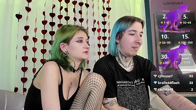 Snapshot of Milten-Trish chatting on February 23, 10:31 pm Milten-Trish online show from February 23, 10:31 pm