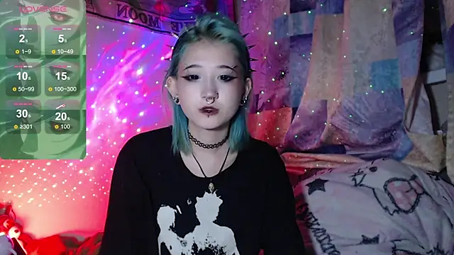 Snapshot of Milten-Trish chatting on October 6, 10:43 pm Milten-Trish online show from October 6, 10:43 pm