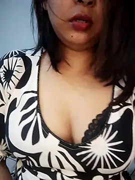 Snapshot of Fuck_Girl_Nuri chatting on June 12, 4:38 pm Fuck Girl Nuri online show from June 12, 4:38 pm