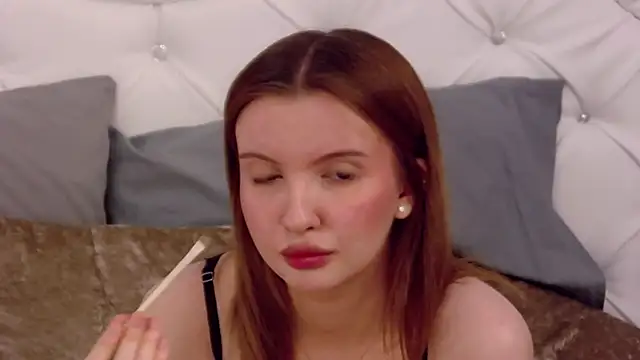 EvansMilana online show from March 9, 11:25 pm