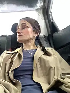 Mia Mia M online show from April 3, 3:18 pm