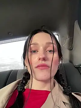 Mia Mia M online show from May 29, 4:13 pm