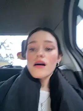 Mia Mia M online show from March 2, 2:24 pm