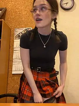 Mia Mia M online show from January 18, 2:20 pm