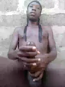 Snapshot of GOLDEN_HQUR chatting on January 27, 10:49 am GOLDEN HQUR online show from January 27, 10:49 am