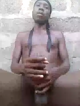 Snapshot of GOLDEN_HQUR chatting on January 24, 3:55 pm GOLDEN HQUR online show from January 24, 3:55 pm