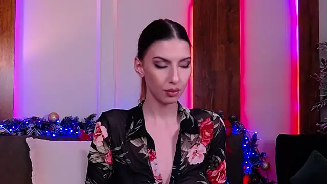 SkylerSpark online show from December 22, 8:09 pm