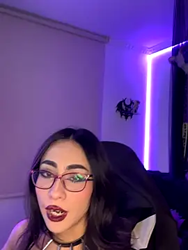 vampy dolll online show from October 21, 8:36 am