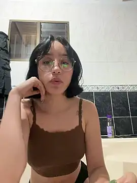 Snapshot of jaade_evergreen chatting on January 14, 2:59 am jaade evergreen online show from January 14, 2:59 am