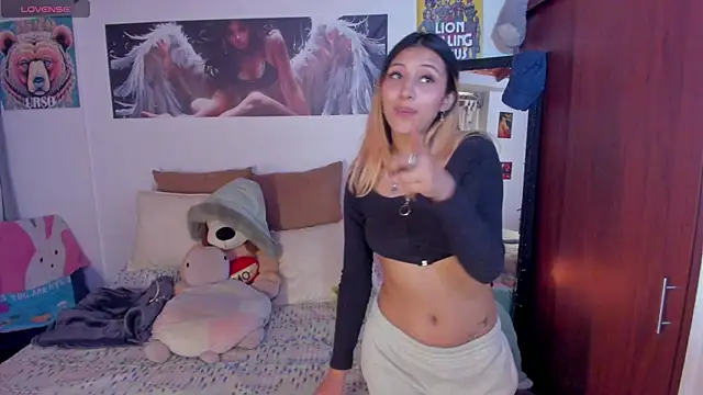 Snapshot of cuteweed420 chatting on October 16, 7:44 pm cuteweed420 online show from October 16, 7:44 pm