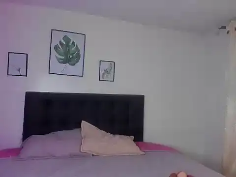  lara1 online show from May 8, 7:39 pm