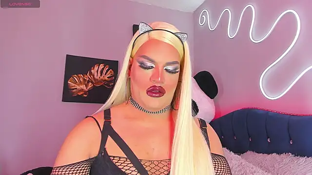 Snapshot of Missisabella_ chatting on September 13, 1:27 am Missisabella online show from September 13, 1:27 am