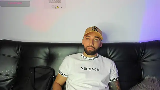 Sweet and caramel online show from February 7, 10:19 pm