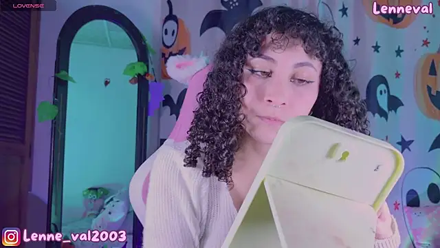 Lenneval1 online show from October 24, 3:05 am