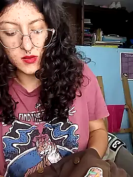 Snapshot of LoveElectra chatting on February 3, 3:09 am LoveElectra online show from February 3, 3:09 am