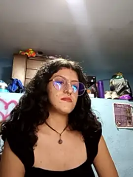 LoveElectra online show from April 7, 12:45 am