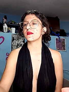 Snapshot of LoveElectra chatting on February 26, 3:21 pm LoveElectra online show from February 26, 3:21 pm