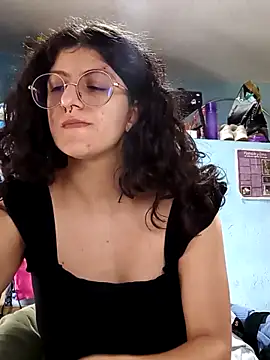 LoveElectra online show from April 7, 1:46 pm