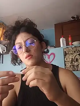 Snapshot of LoveElectra chatting on July 19, 3:04 am LoveElectra online show from July 19, 3:04 am