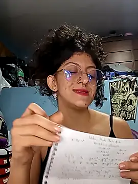 Snapshot of LoveElectra chatting on November 13, 9:30 pm LoveElectra online show from November 13, 9:30 pm