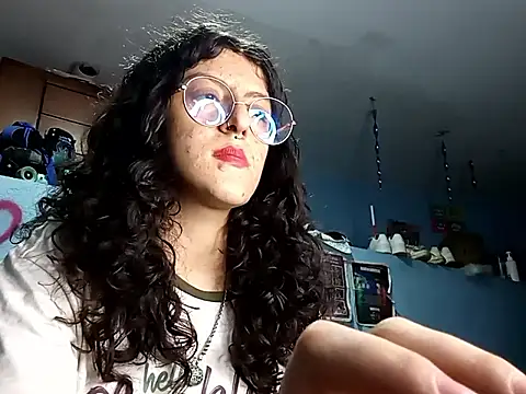 Snapshot of LoveElectra chatting on October 10, 2:01 am LoveElectra online show from October 10, 2:01 am