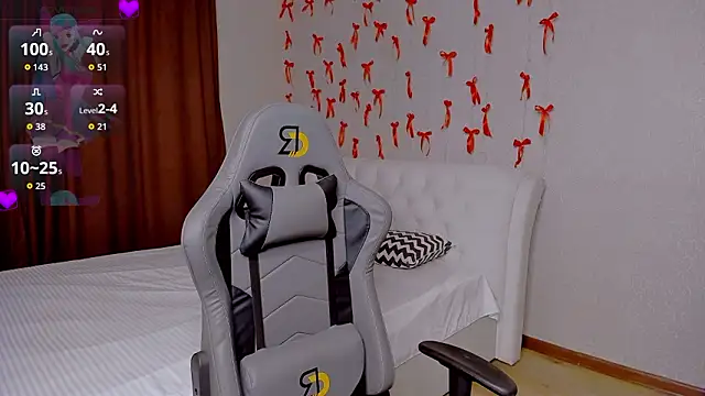 Milla Aheo online show from January 19, 1:15 pm