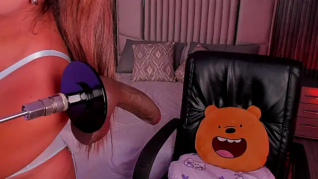 Lillyortiz online show from February 6, 8:49 pm