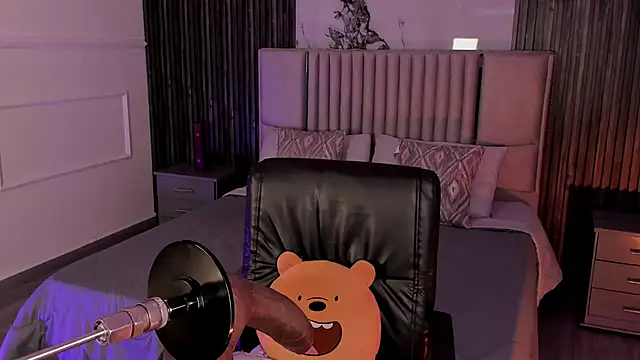 Lillyortiz online show from March 5, 8:16 pm