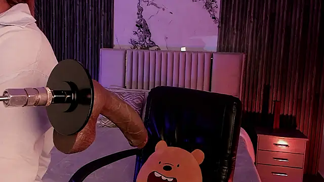 Lillyortiz online show from March 28, 11:33 am