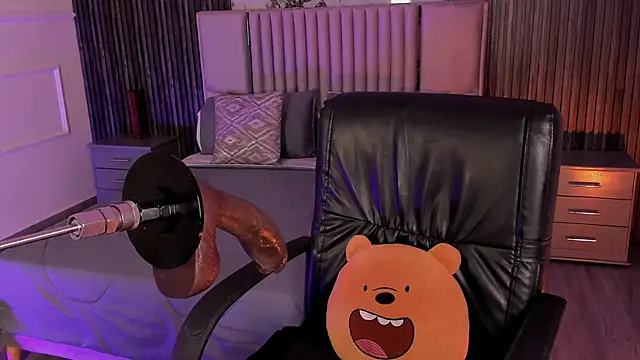 Lillyortiz online show from March 7, 12:54 pm