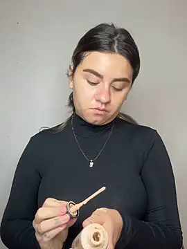 SaraBraun  online show from April 9, 5:41 pm