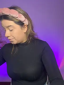 SaraBraun  online show from July 18, 7:44 pm