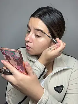 SaraBraun  online show from April 10, 5:42 pm